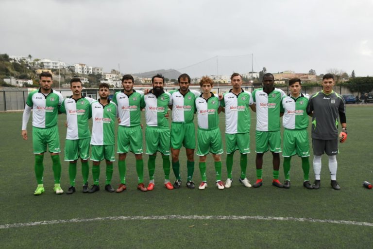 CALCIO, ECCELLENZA – REAL FORIO FERMATO DAL GIUGLIANO