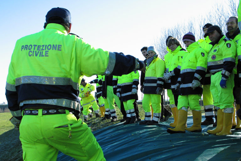 PROTEZIONE CIVILE, A NAPOLI TAVOLO TECNICO PER PREVENIRE IL RISCHIO IDROGEOLOGICO