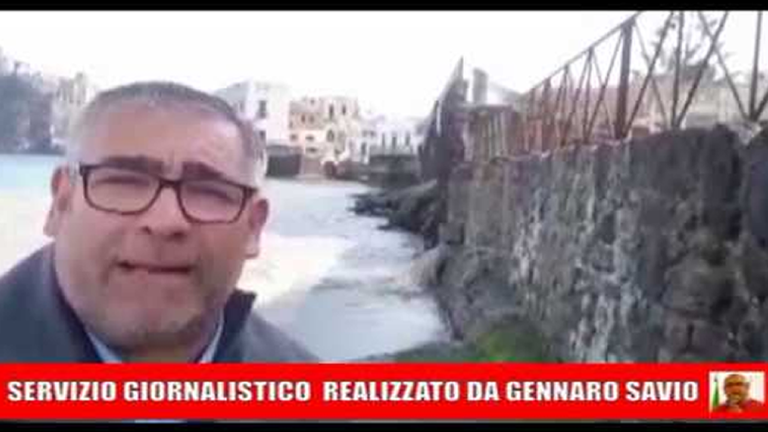 ISCHIA PONTE, IL PONTILE KO! SAVIO: “SI CHIEDA LO STATO DI EMERGENZA”