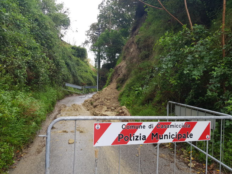 ULTIM’ORA – SMOTTAMENTO A CASAMICCIOLA, CHIUSA VIA NIZZOLA