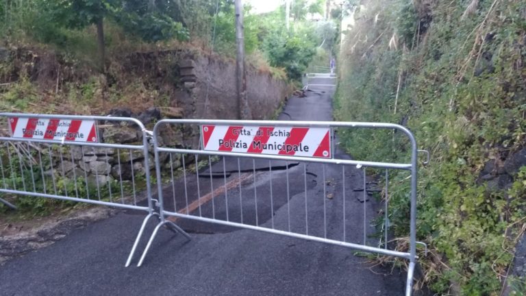 RIPRISTINO DI VIA DELLE VIGNE: IL COMUNE DIFFIDA EVI, TELECOM E ACQUEDOTTO CAMPANO