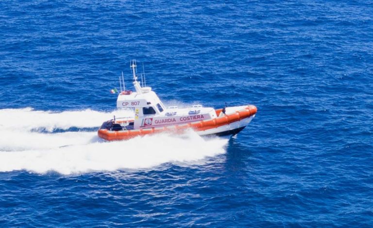 OPERAZIONE MARE SICURO 2020, SOCCORSO A UNITA’ A VELA E CONTROLLI IN MARE