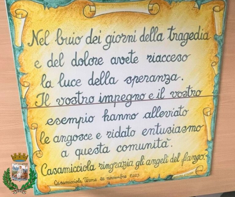 CASAMICCIOLA, UNA TARGA PER GLI ANGELI DEL FANGO