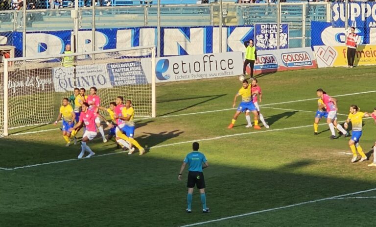 FIDELIS ANDRIA-ISCHIA CALCIO 2-1