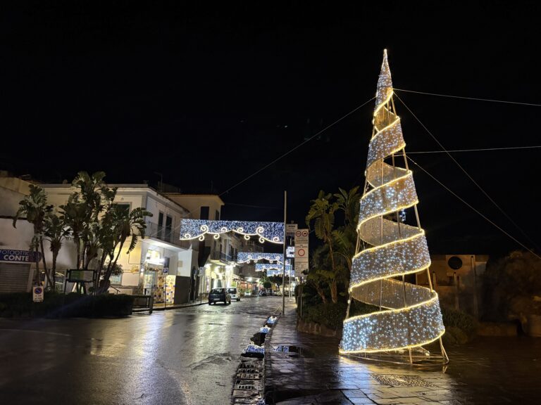 Natale a Lacco Ameno: 24 e 31 dicembre suolo pubblico e SIAE gratuiti 